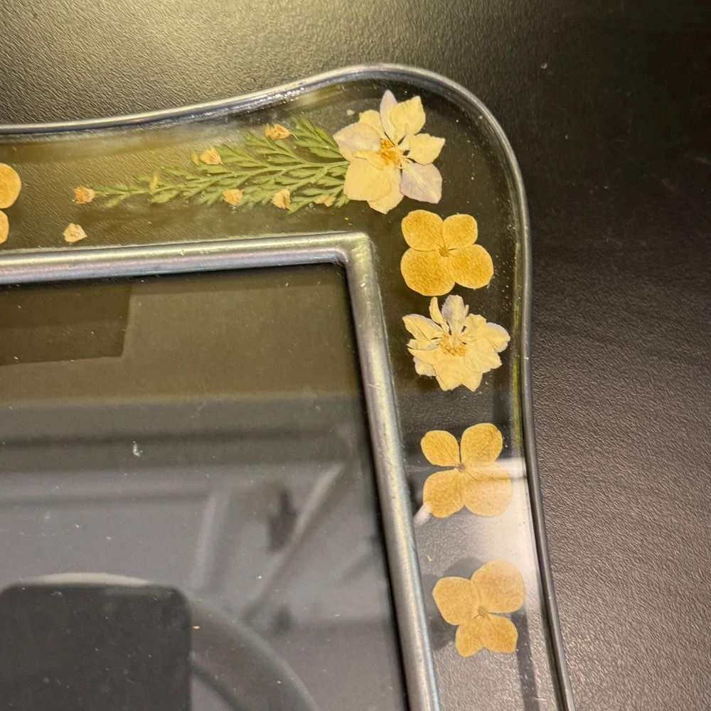 Picture Frame Clear Silver Pressed Dried Flower Scalloped Glass Botanical